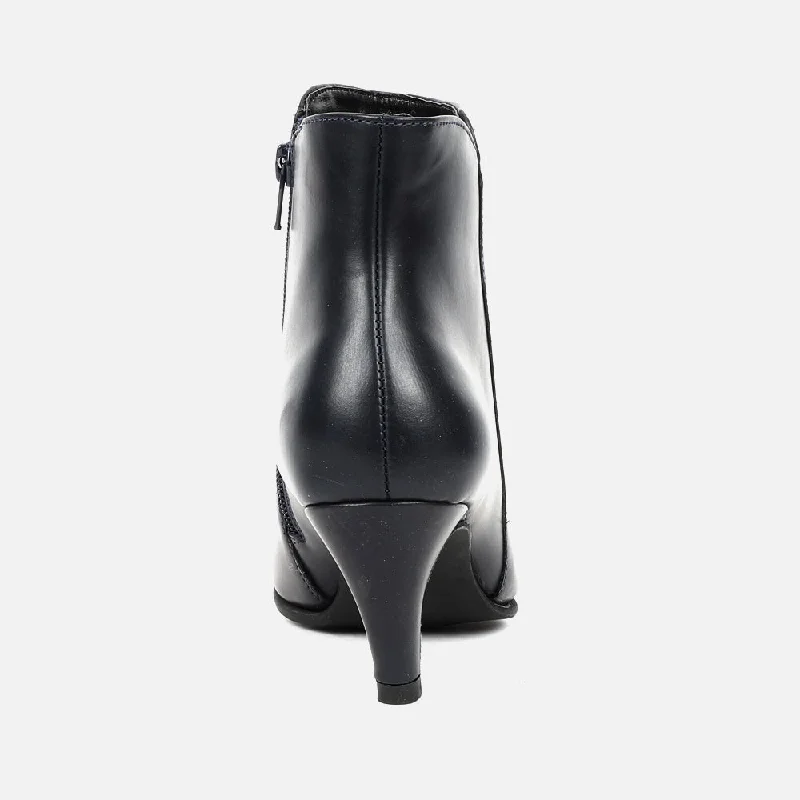 Women Synthetic Boots