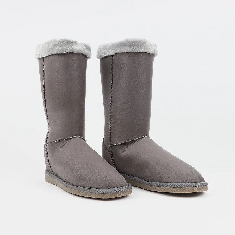 Women Long Snug Boots