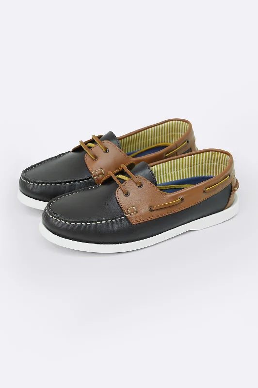 CONTRAST LEATHER BOAT SHOES