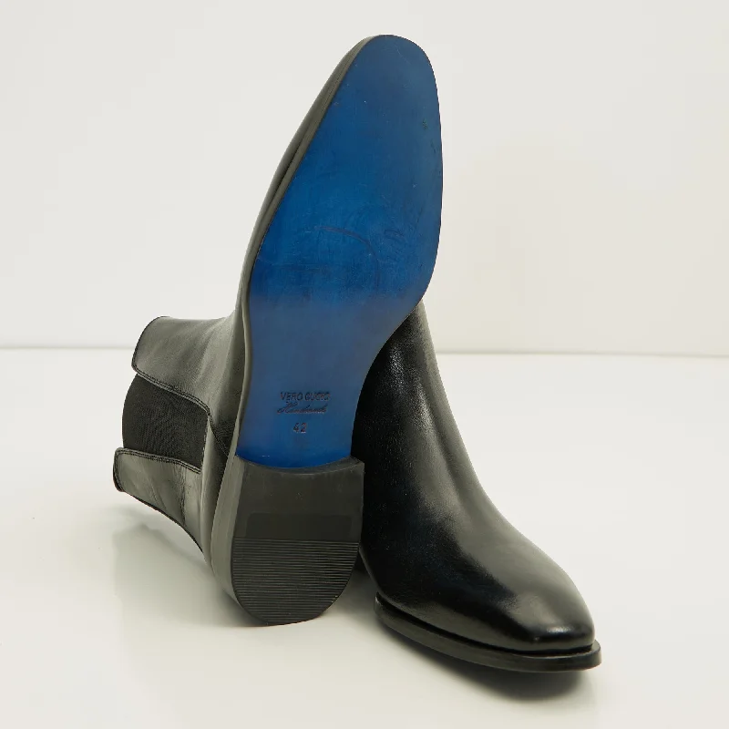 All Leather Essential Chelsea Boot  - Black Buffalo