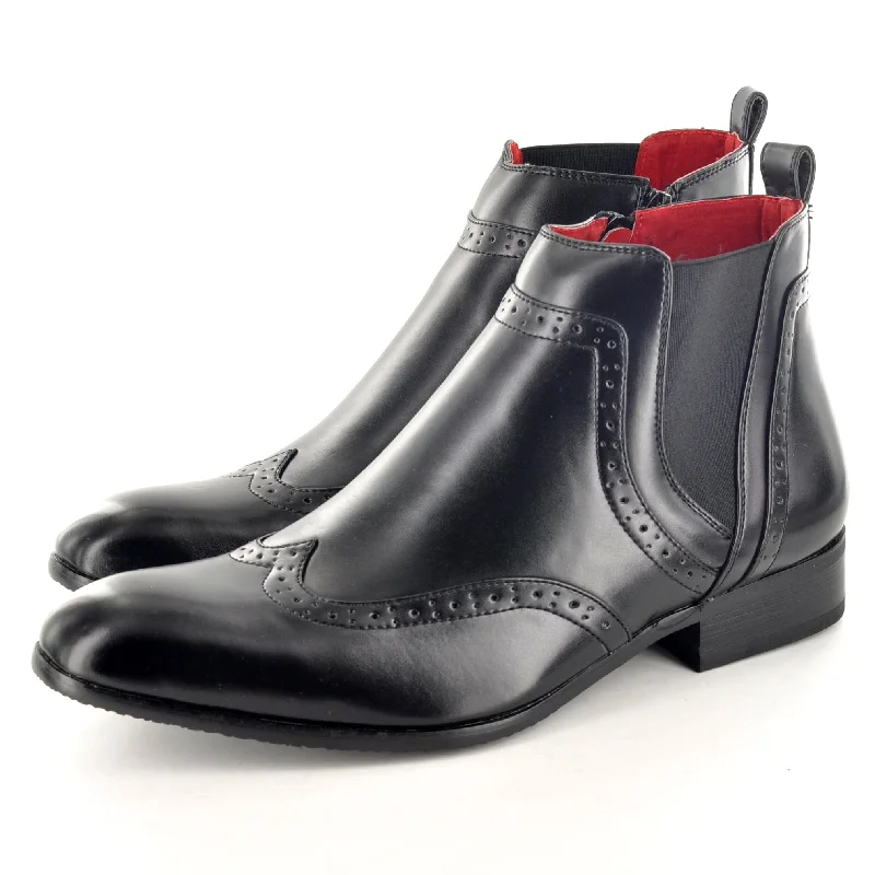 CHELSEA BROGUE BOOTS IN BLACK WITH LEATHER LINING