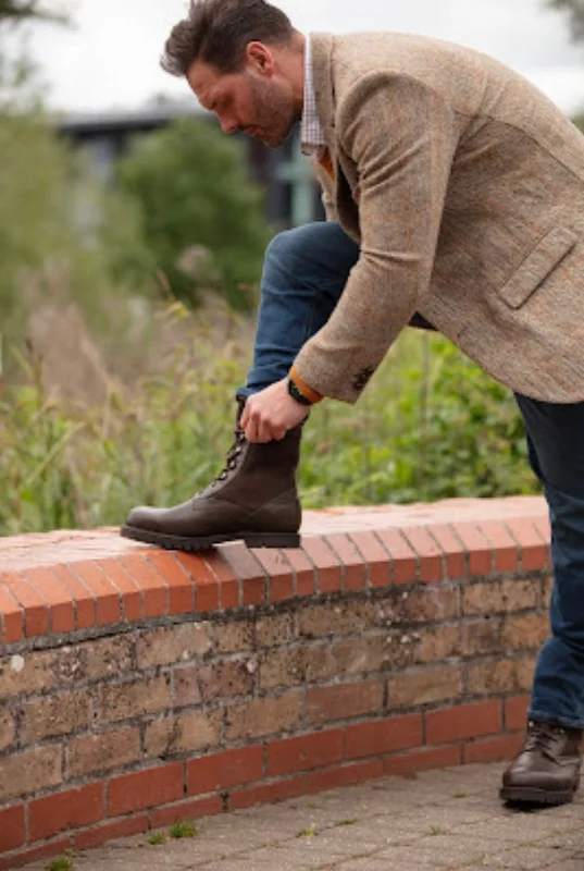 Harrier safari, hiking and trekking boot in chestnut leather and  suede combination - New