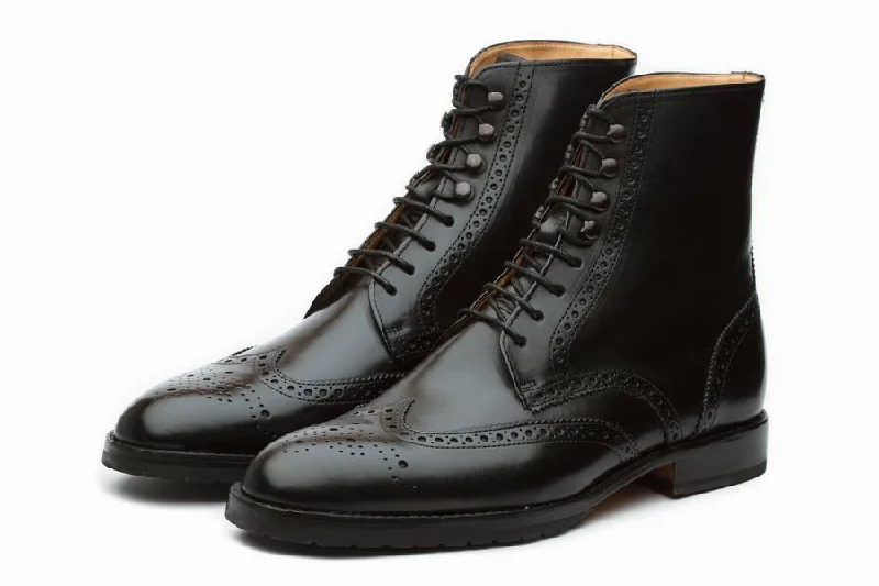 Leather Wingtip Brogue Boot - Black