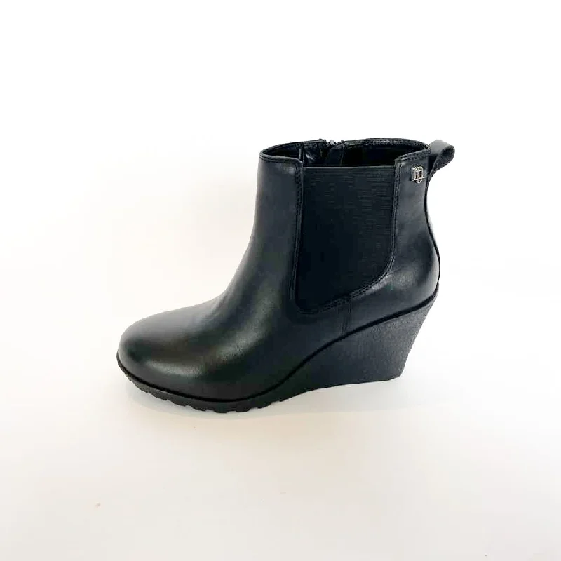 Nicci Tyler - Wylde black leather wedge boot