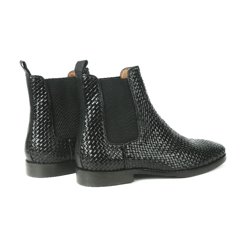 Vega The Mesh Black Boot