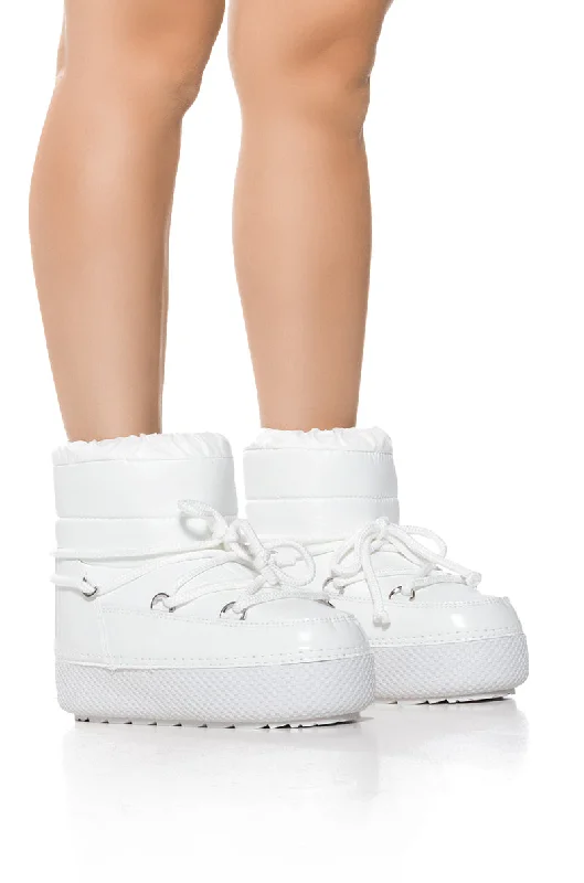 AZALEA WANG SNOW ANGEL WHITE FLAT BOOTIE